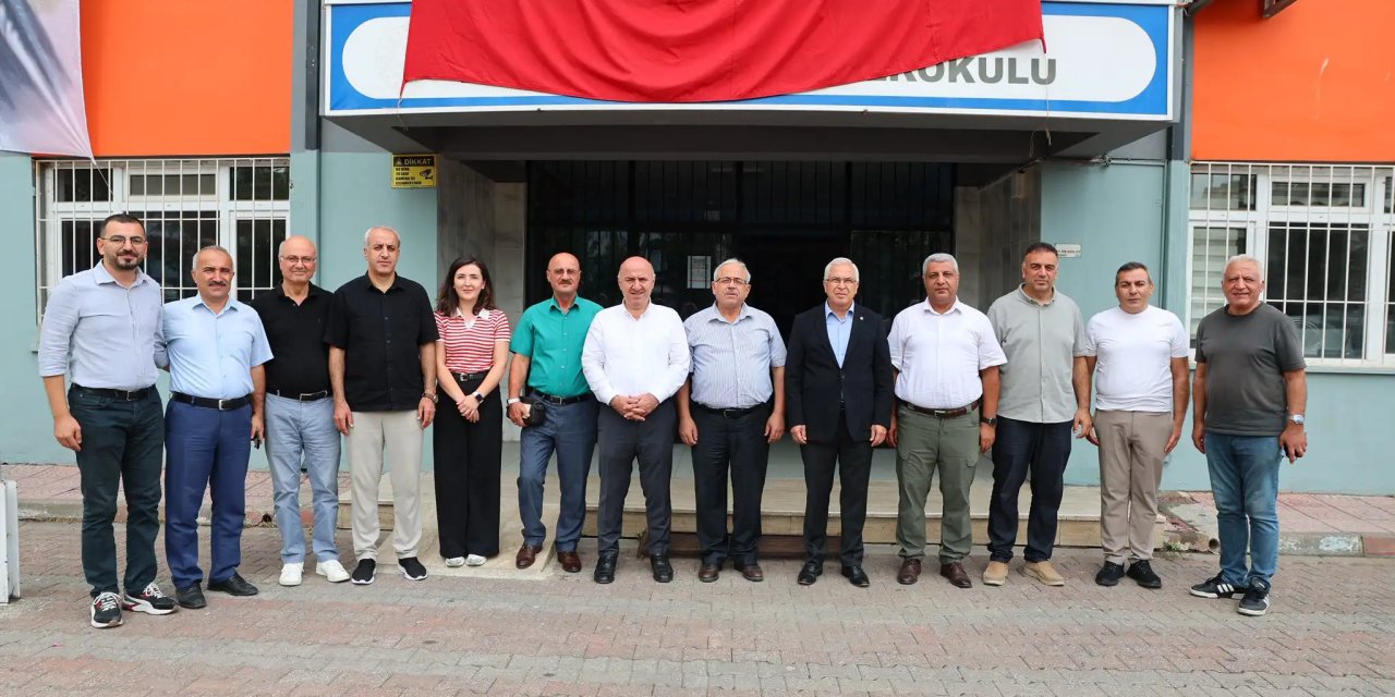 Protokolden Barbaros   İlkokulu’na Ziyaret