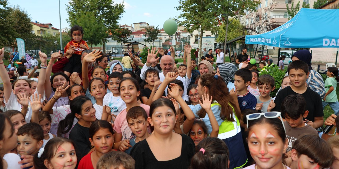 “Bir Durak Bir Mutluluk”  ile çocukların yüzü gülüyor
