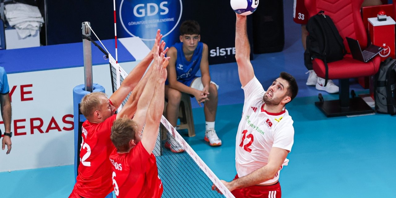 A Milli Erkek Voleybol Takımı,  Danimarka'yı mağlup etti