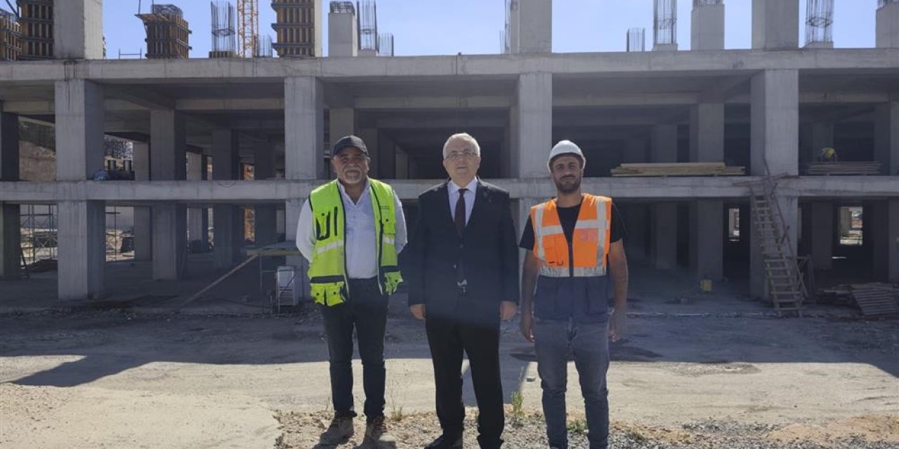Çayırova Devlet Hastanesi  İnşaatında İnceleme Yaptı