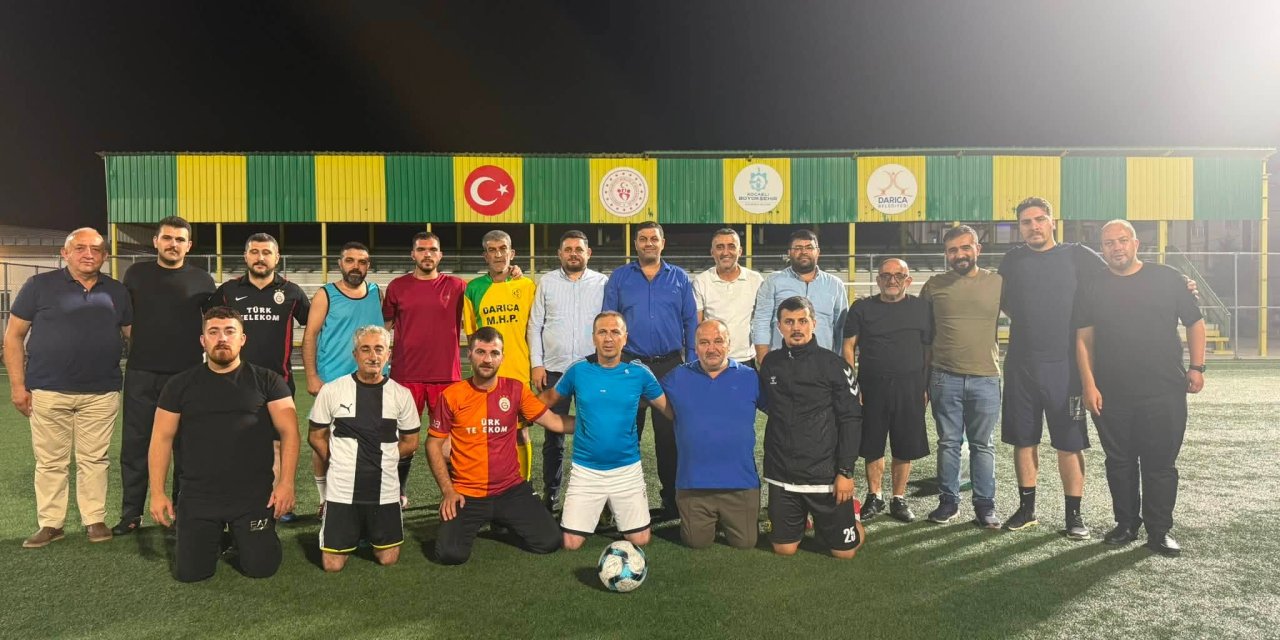 MHP Darıuca Halı Sahada Buluştu