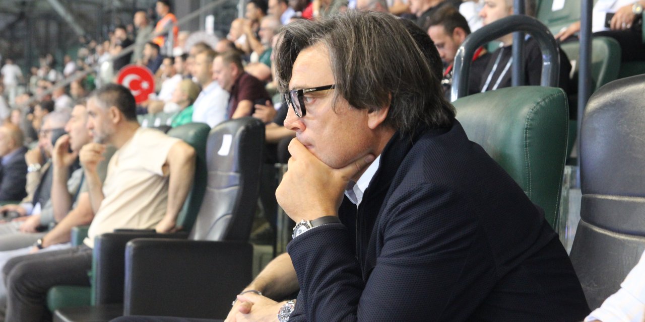 Montella, Kocaelispor maçını tribünden takip  etti