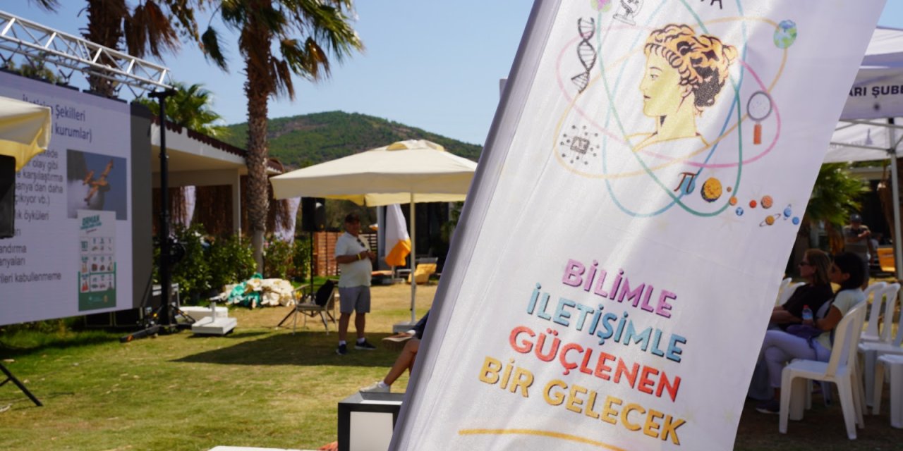 2.Hypatia Bilim Festivali Yüzlerce Bilim Meraklısını Buluşturdu