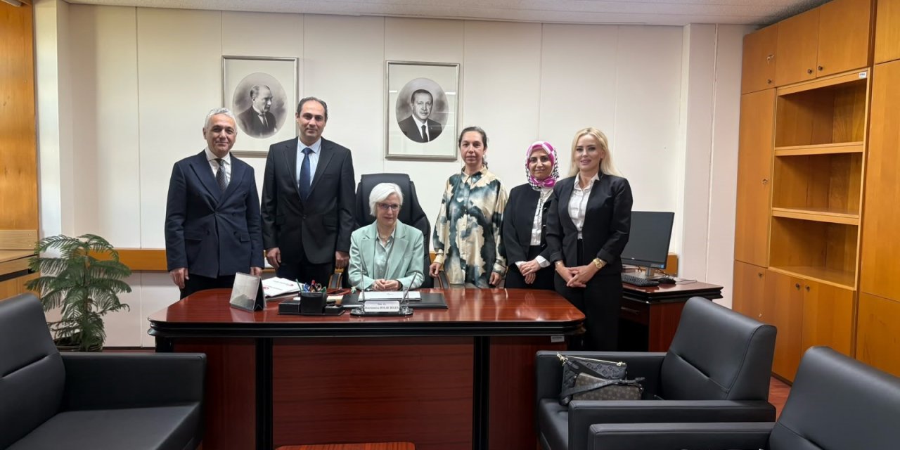 Tıp eğitimi ve üniversite hekimlerinin sorunları YÖK'te ele alındı