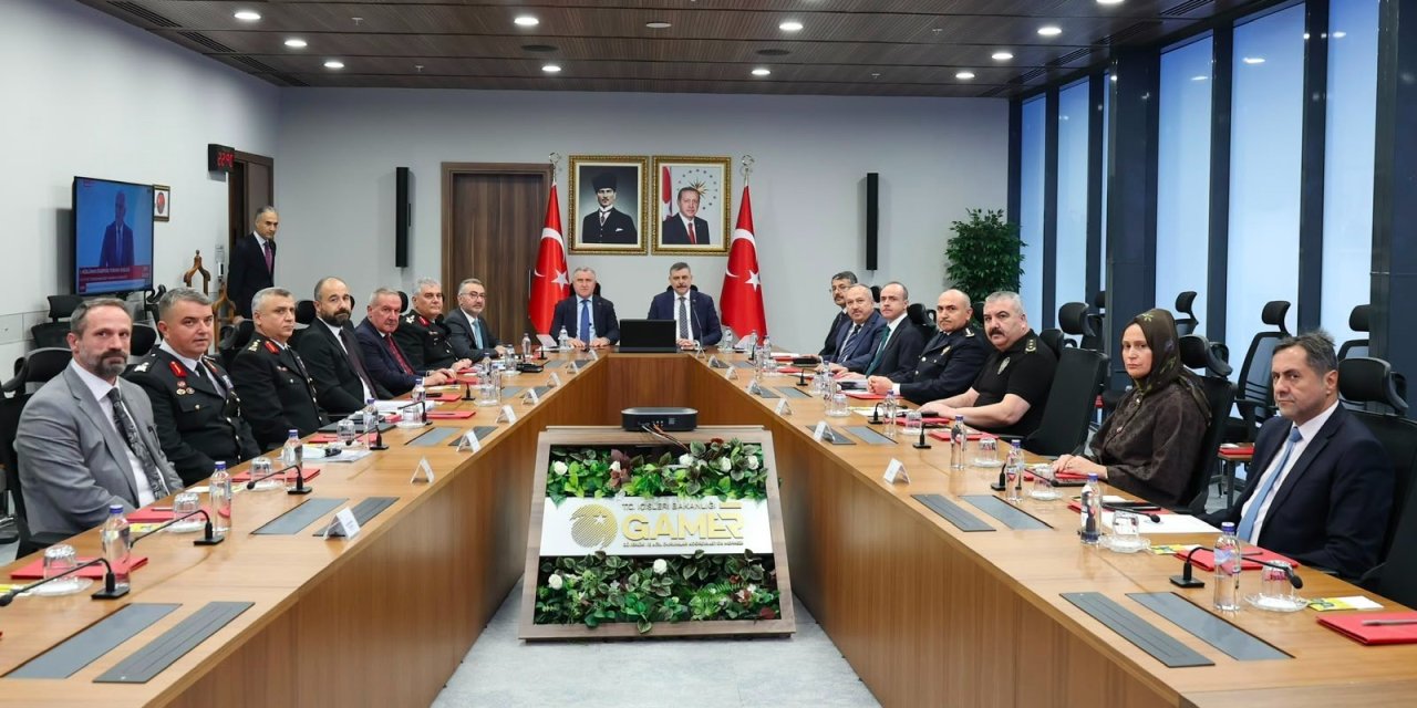 Bakan Çiftçi: "Okul ve yurt çevrelerinde denetimlerimizi sıklaştıracağız"