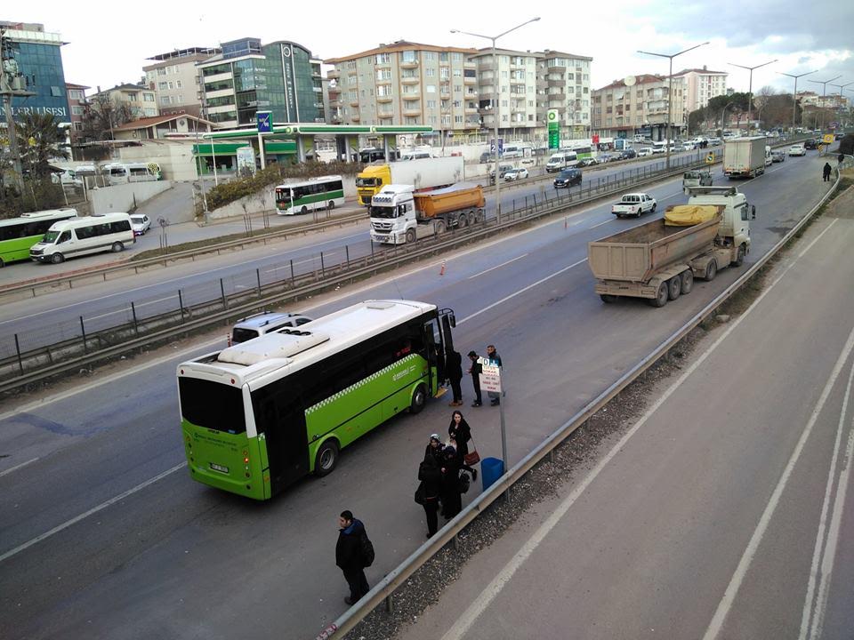 Durak kazaya davetiye çıkarıyor