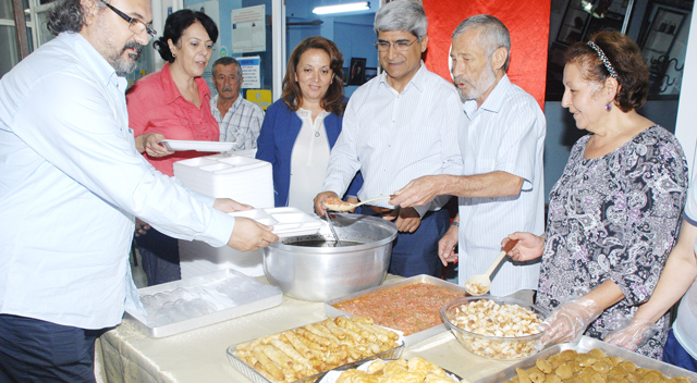 Kaplan, Kırım Türklerinin sahur aşına katıldı