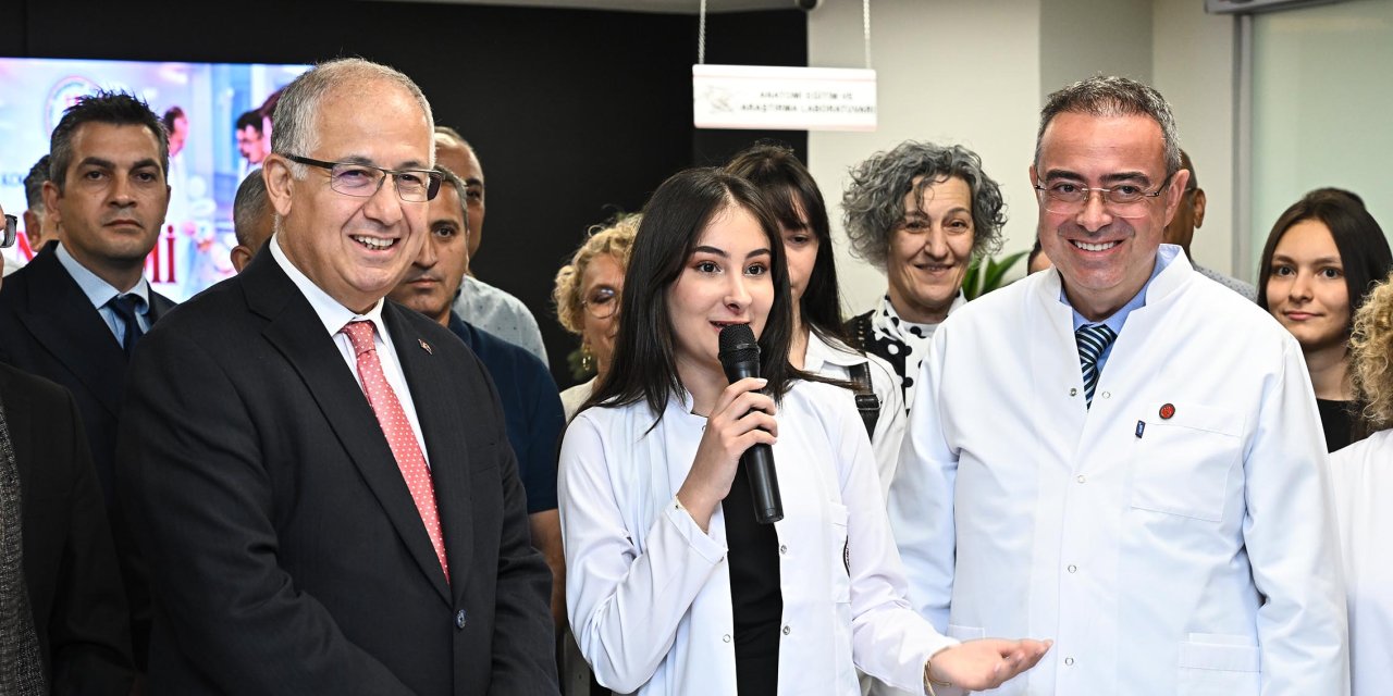KOÜ Tıp Fakültesi Anatomi Eğitim  ve Araştırma Laboratuvarı açıldı