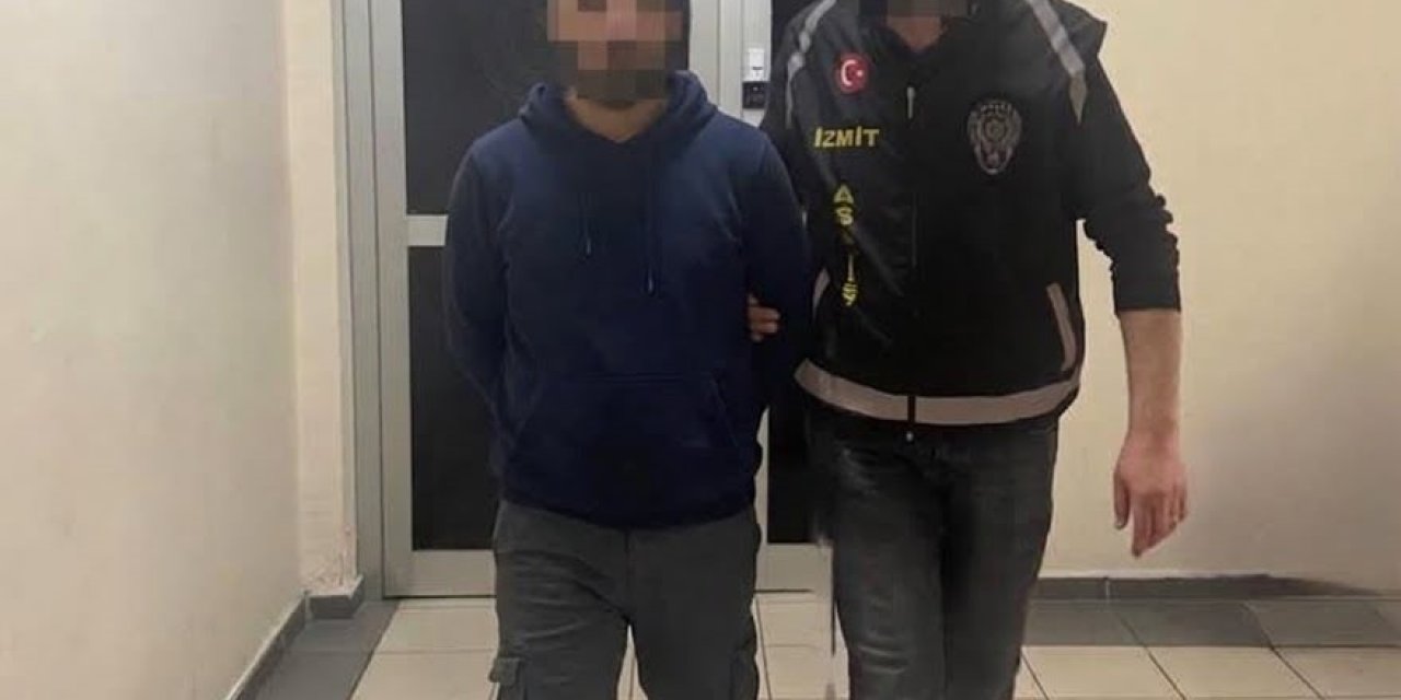 Kuyumcuda altın alırken yakalandı