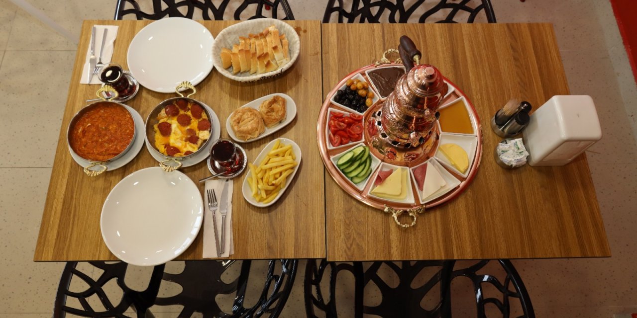 Balık restoranı ve Gülümse Kafe hizmete hazır