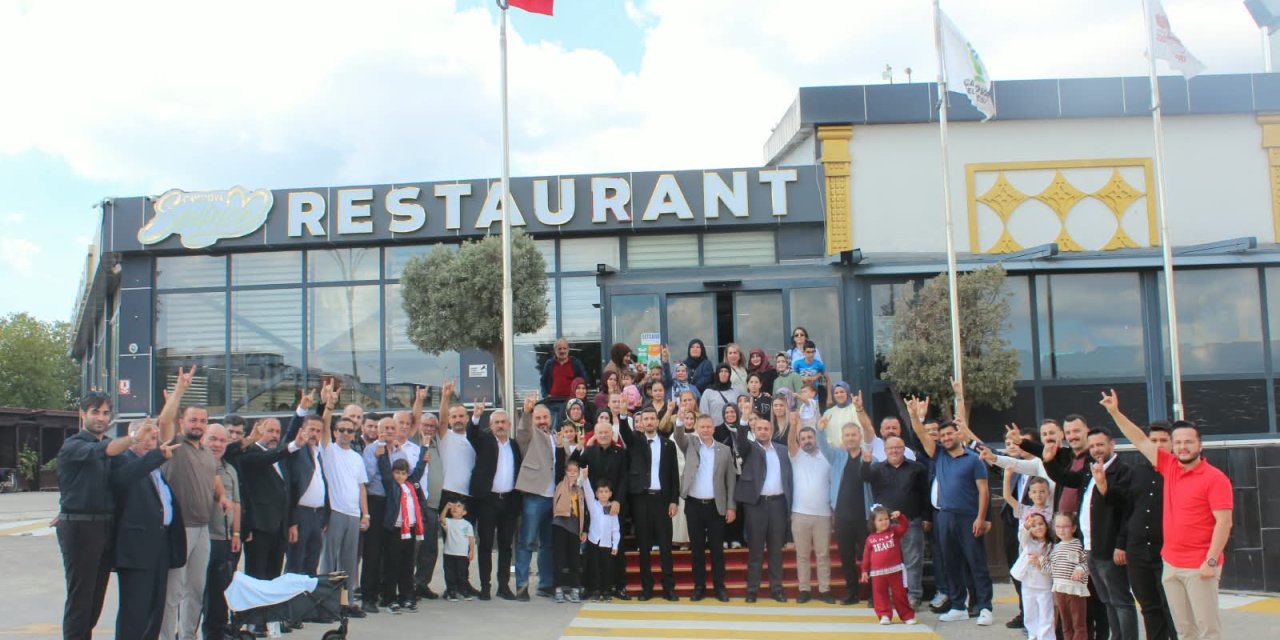 Emengen ülküdaşlarla buluştu
