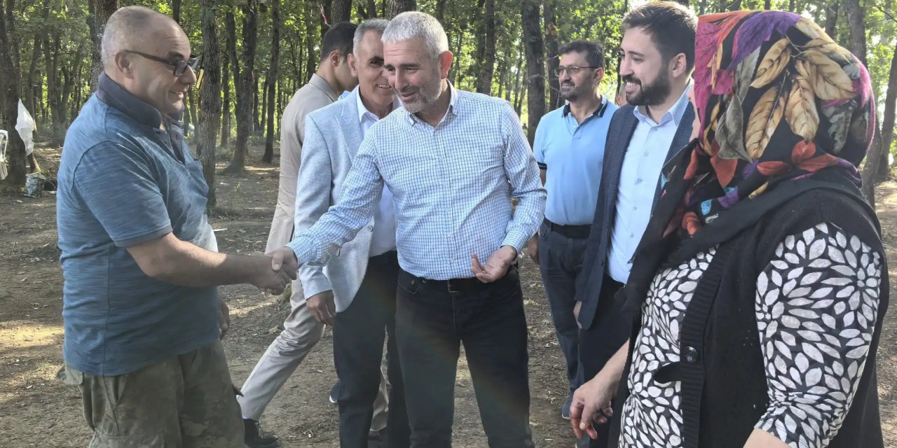 AK Parti Gebze'den  Köy Pikniğine Katılım