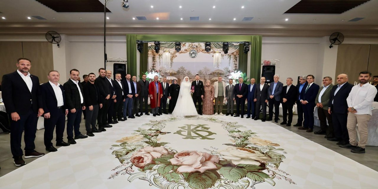 Vali Aktaş, Kevser ve Samet Çiftinin Nikah Törenine Katıldı