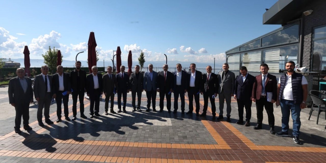 Dilovası’nda mahallelerin sorunları masaya yatırıldı