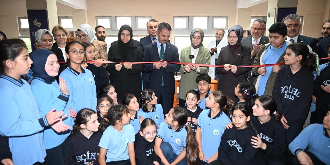 Şule Yüksel Şenler Okul Kütüphanesi Açıldı