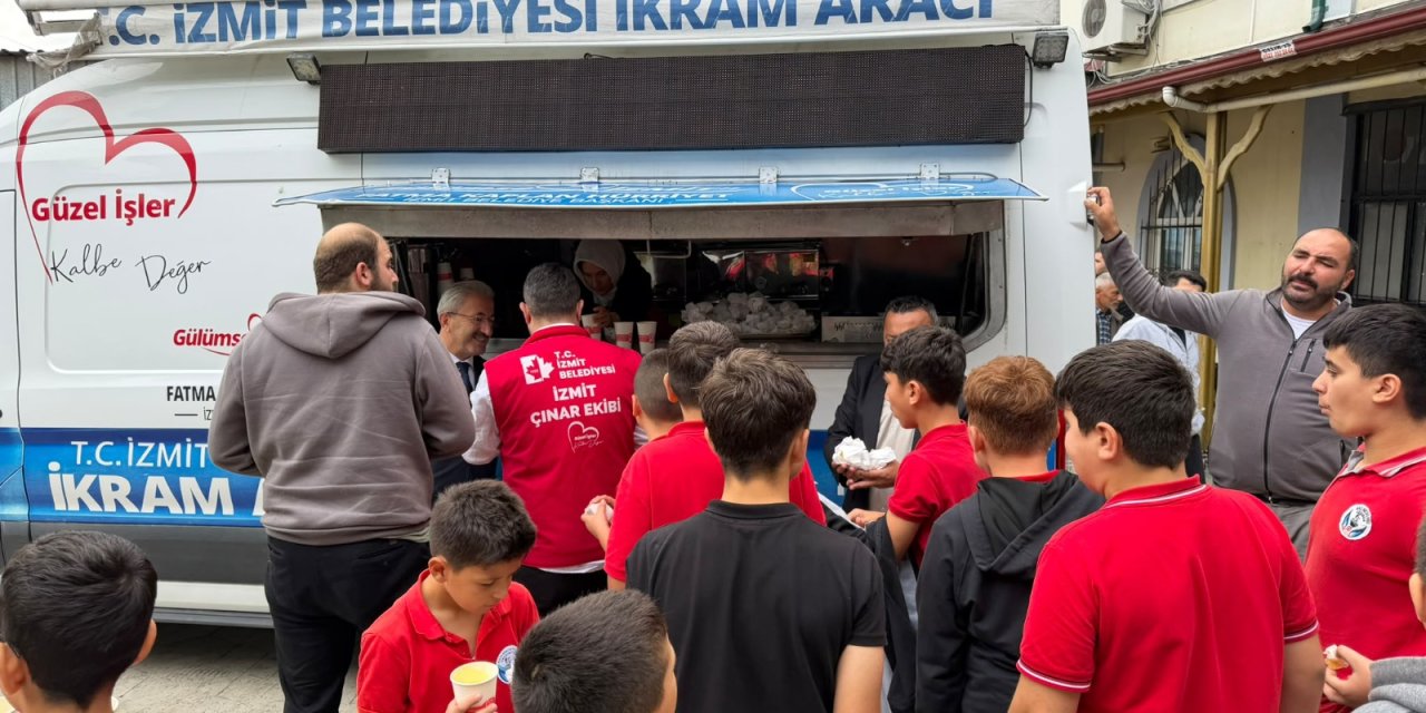 İzmit Belediyesinden Tavşantepe’de Cuma ikramı