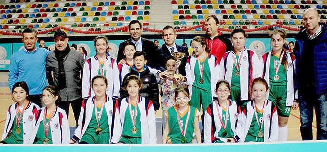 50.Yıl Cumhuriyet şampiyon