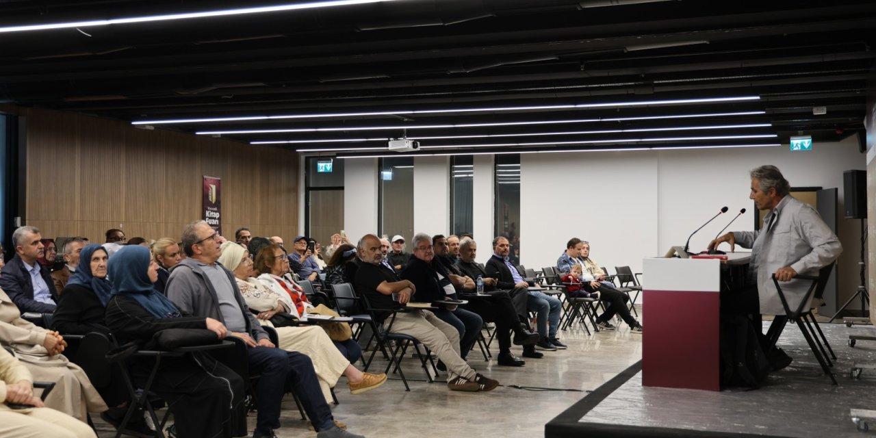 Söyleşiler ile gündem mercek altına alınıyor