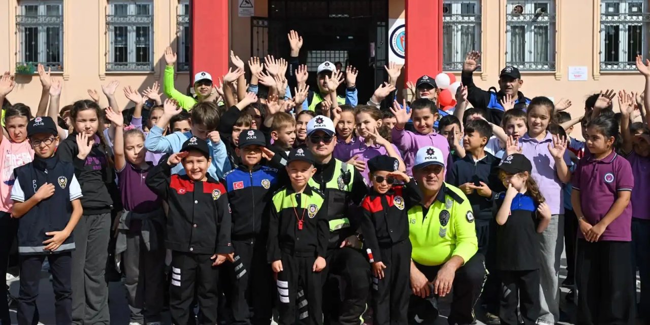 Miniklere Uygulamalı Trafik Eğitimi