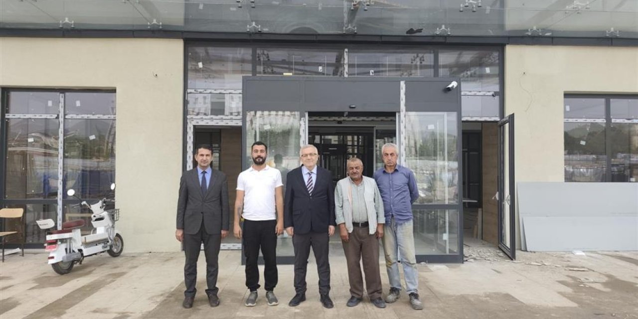 Ağız ve Diş Sağlığı Hastanesi  İnşaatında İncelemelerde Bulundu
