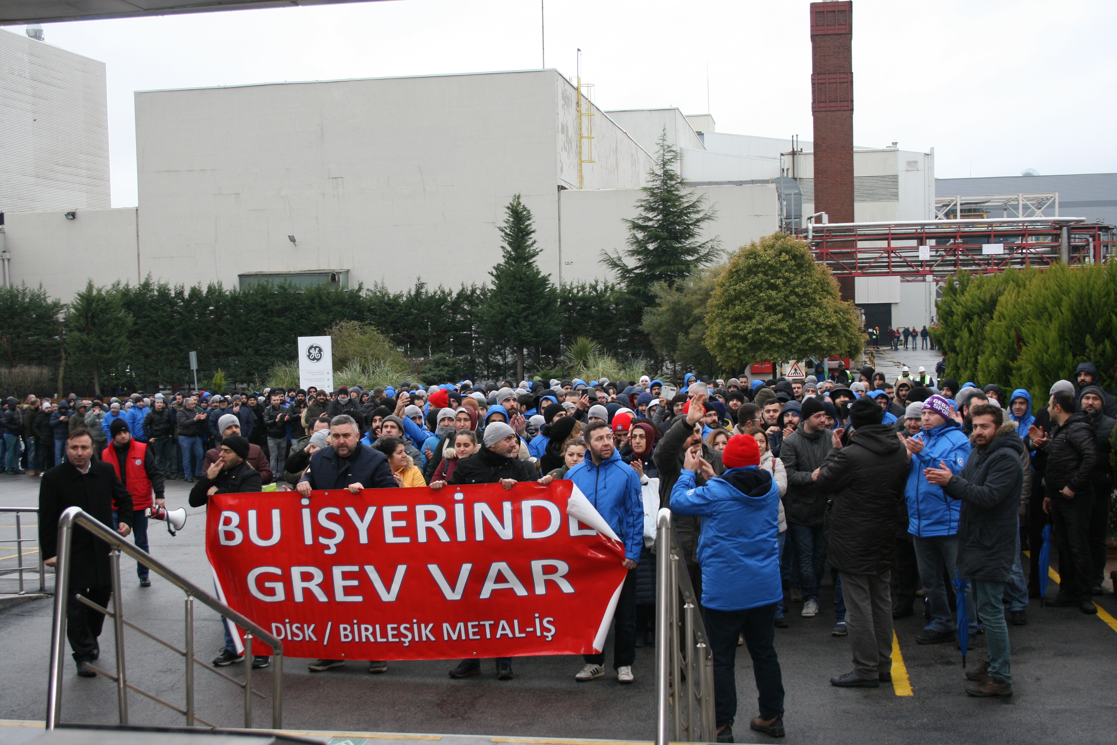 Metal işçisine grev yasağı!