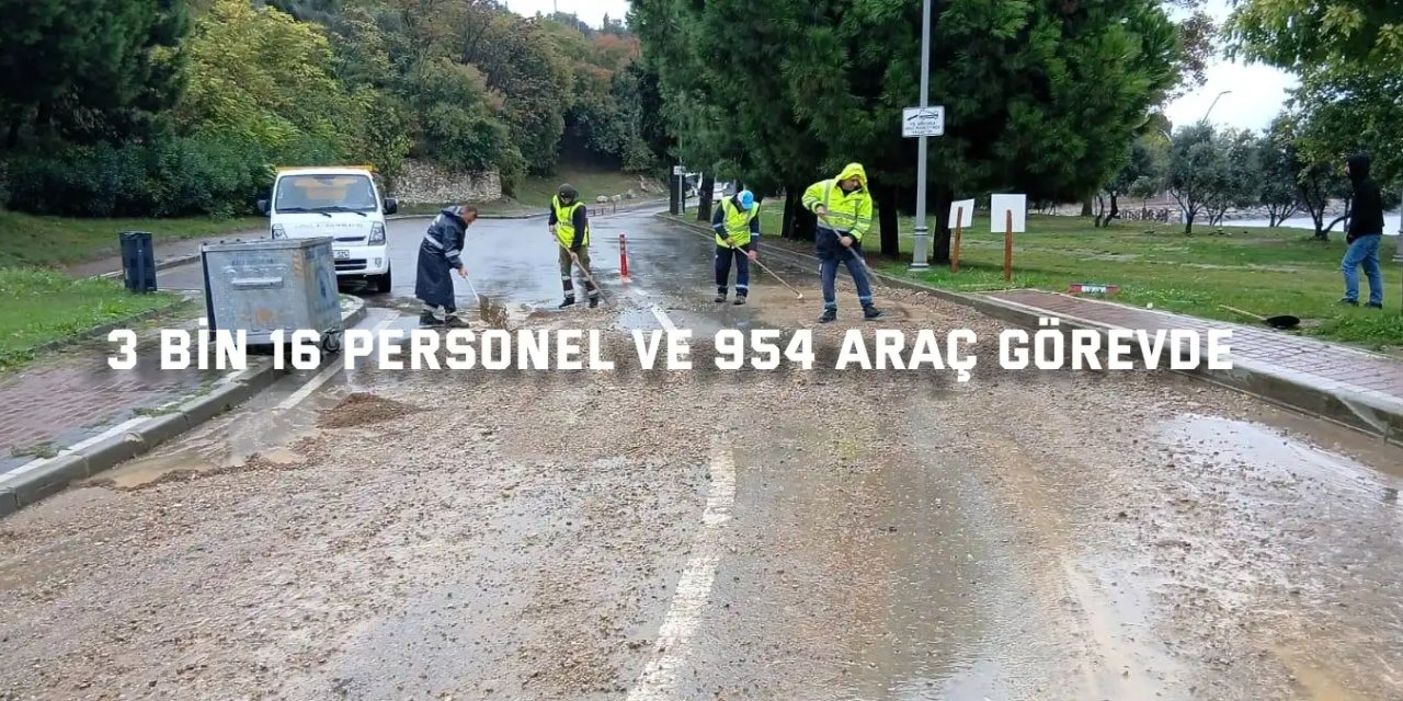 Rekor yağışa canla başla mücadele