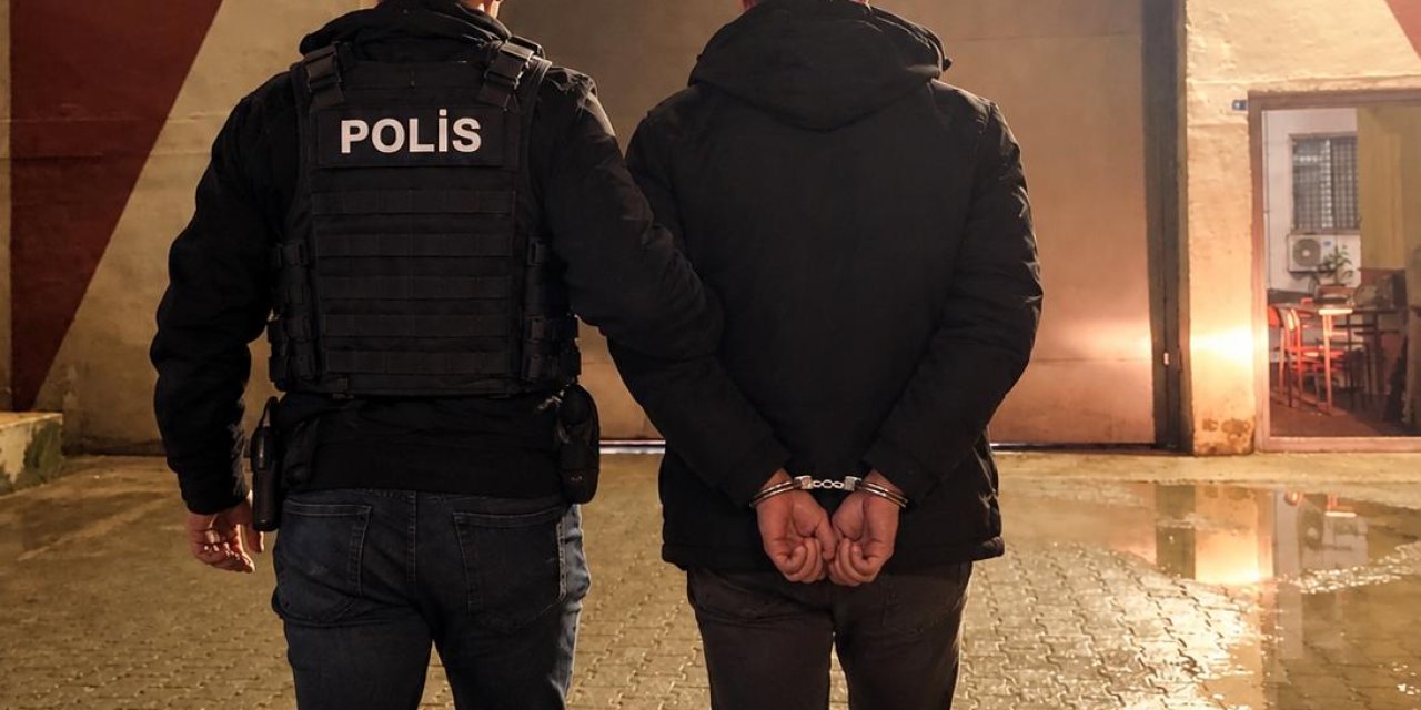 Pencereden Rastgele Ateş Açmıştı: Yakalanarak Tutuklandı