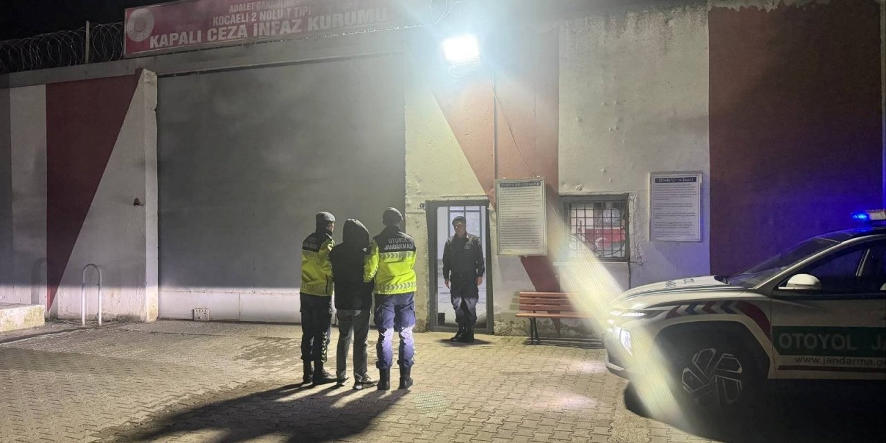 Kocaeli’de Firari Operasyonu: 12 Yılla Aranan Uyuşturucu Taciri Yakalandı!