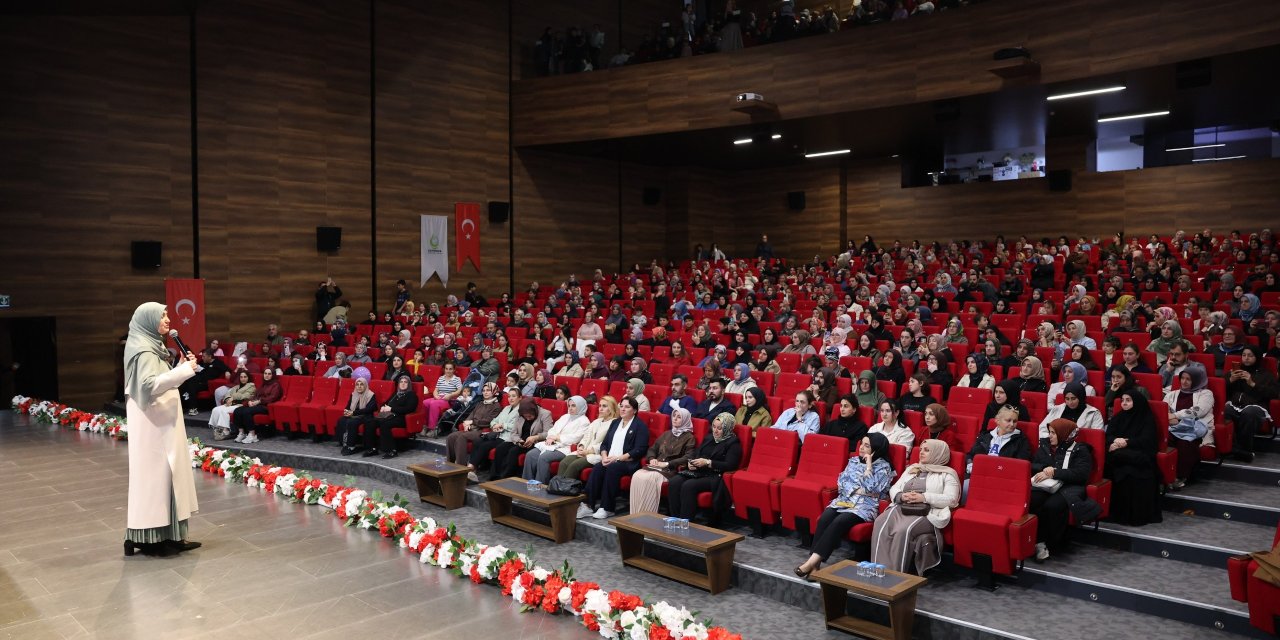 Saliha Erdim’den Çayırova’da aile üzerine söyleşi