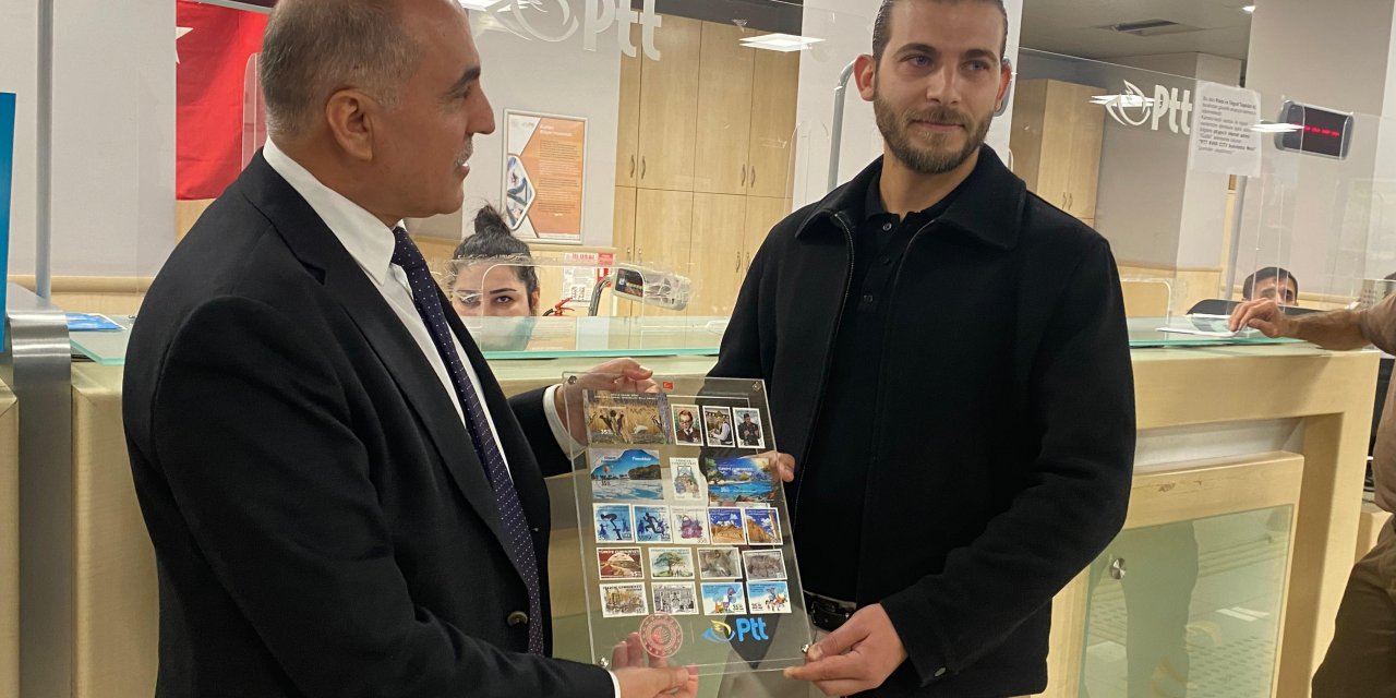 PTT’nin 186’ıncı yıl dönümünde   şanslı müşteri Gazi Kocatürk oldu