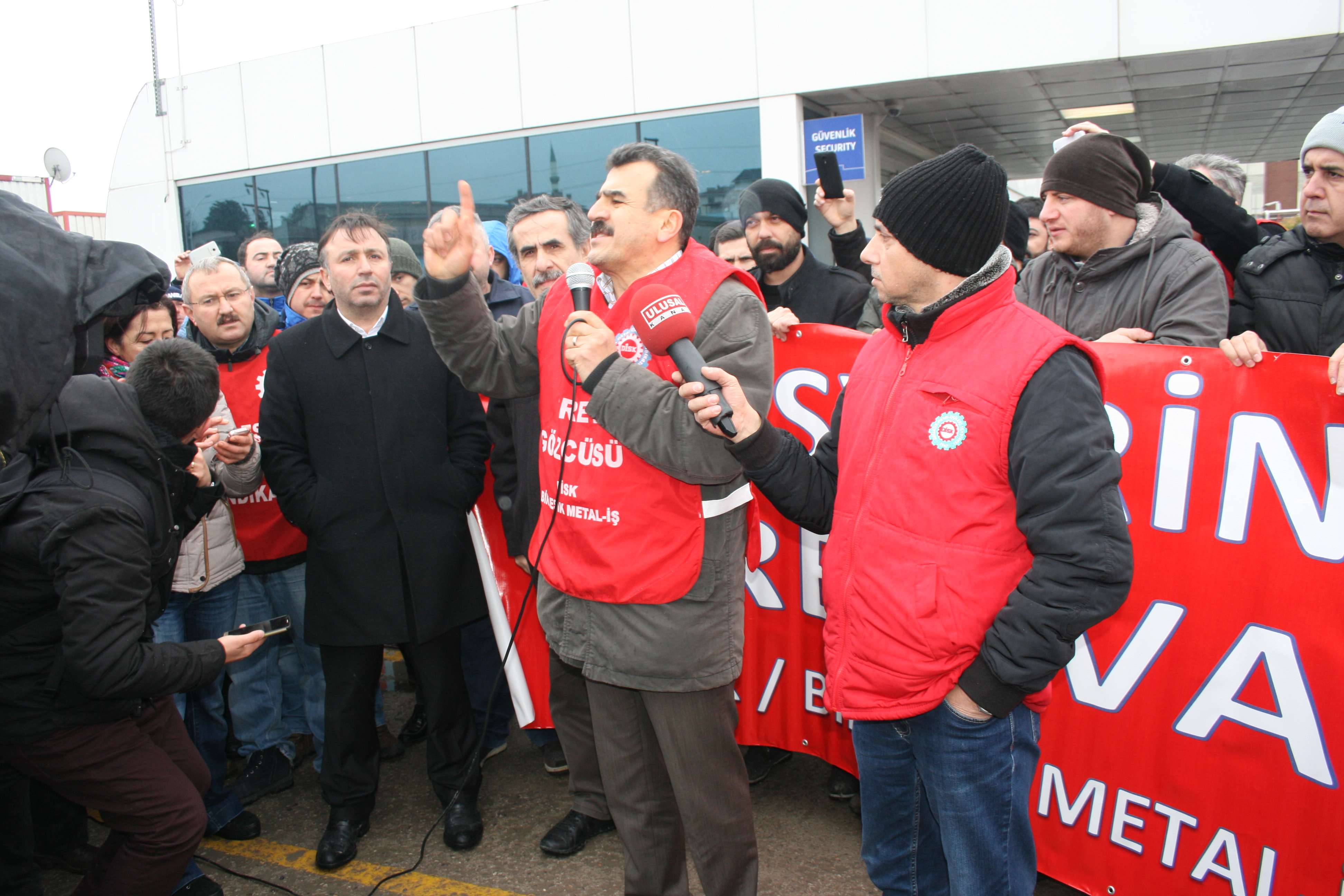 ÖDP’den metal işçisine grev desteği