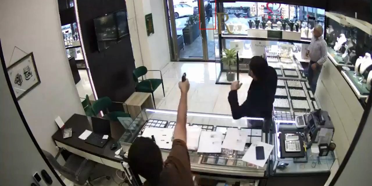 "Gebze Çocuğuyum"  Diyerek Tartışma Çıkardı