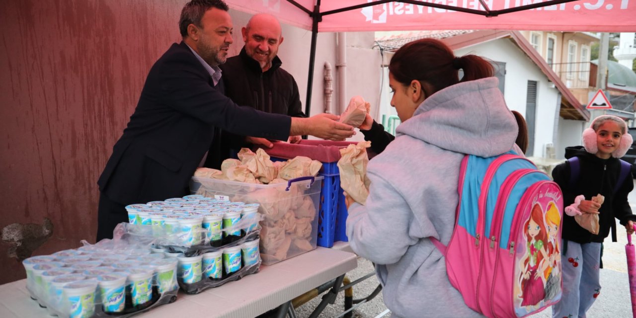 Üç okulda Beslenme Saati desteği