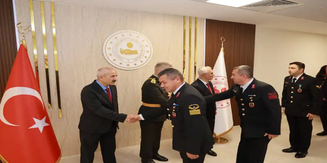 Kaymakam Özyiğit,  tebrikleri kabul etti