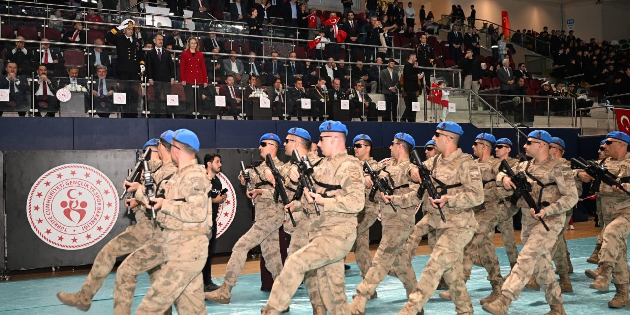 Kocaeli'de Cumhuriyet Bayramı  kutlamalarında renkli görüntüler