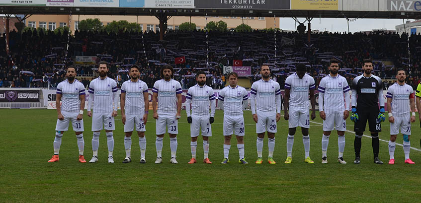 AYAKTA KAL PES ETME!