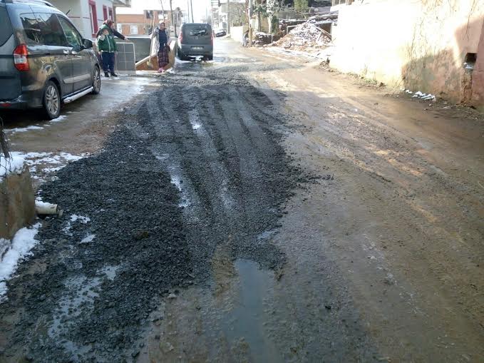 Gebze Belediyesi yolu onardı