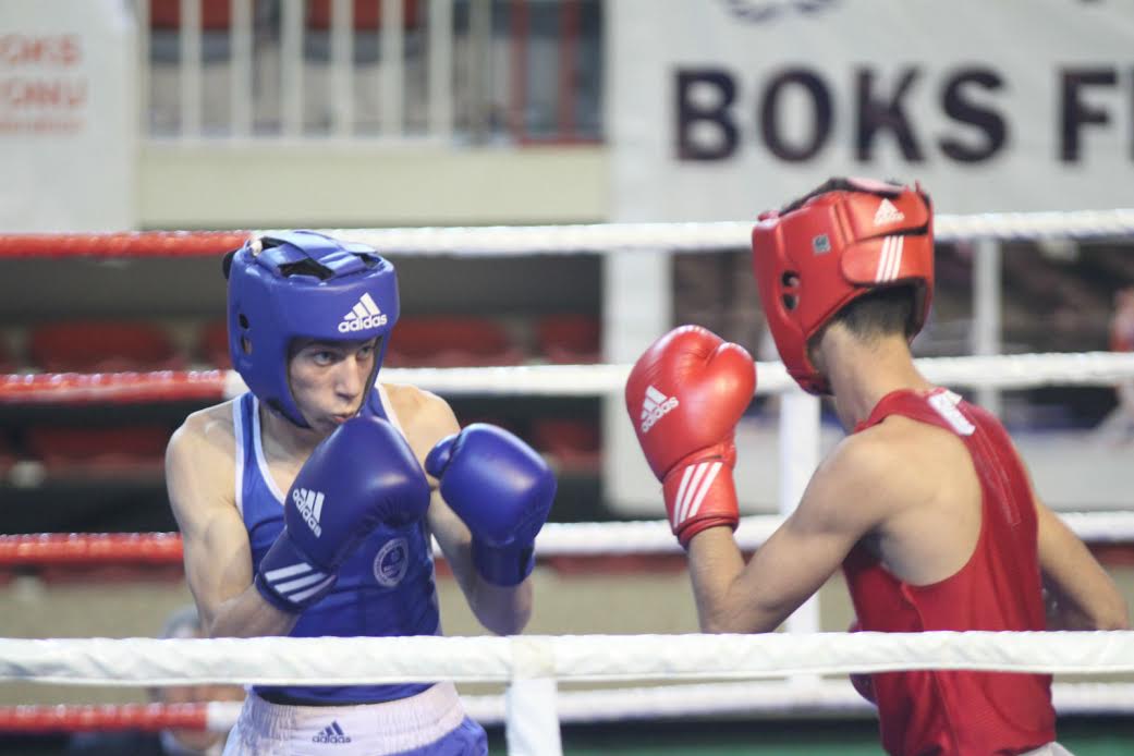 ÜMİT BOKSÖRLERDEN 3 TÜRKİYE DERECESİ