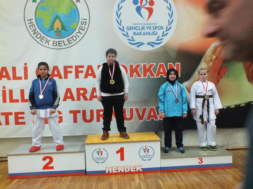 Madalyaları ikiye katladı