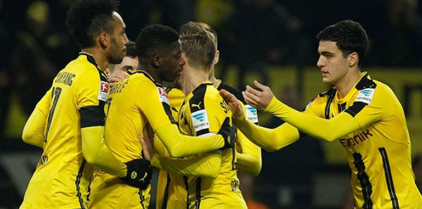 GENÇLERE GÜVENELİM!