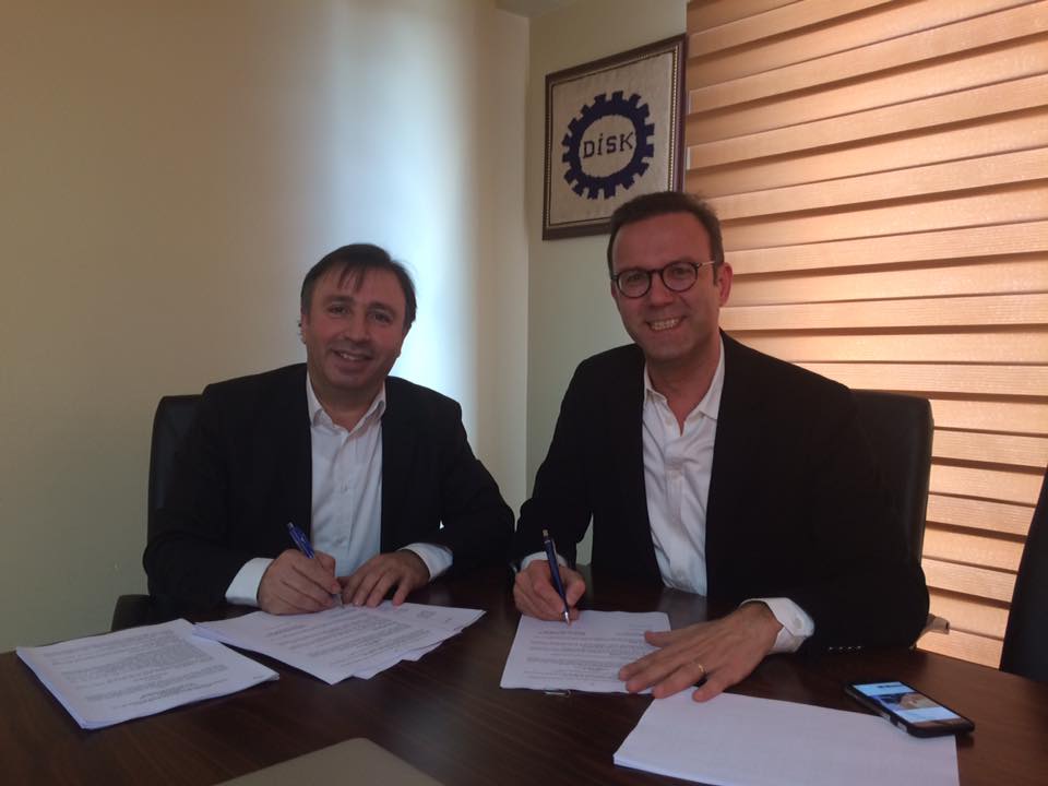 Schneider Enerji  30 işçiyi çıkardı