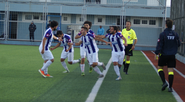 MENEKŞE YENİ SAYFA AÇMAK İSTİYOR