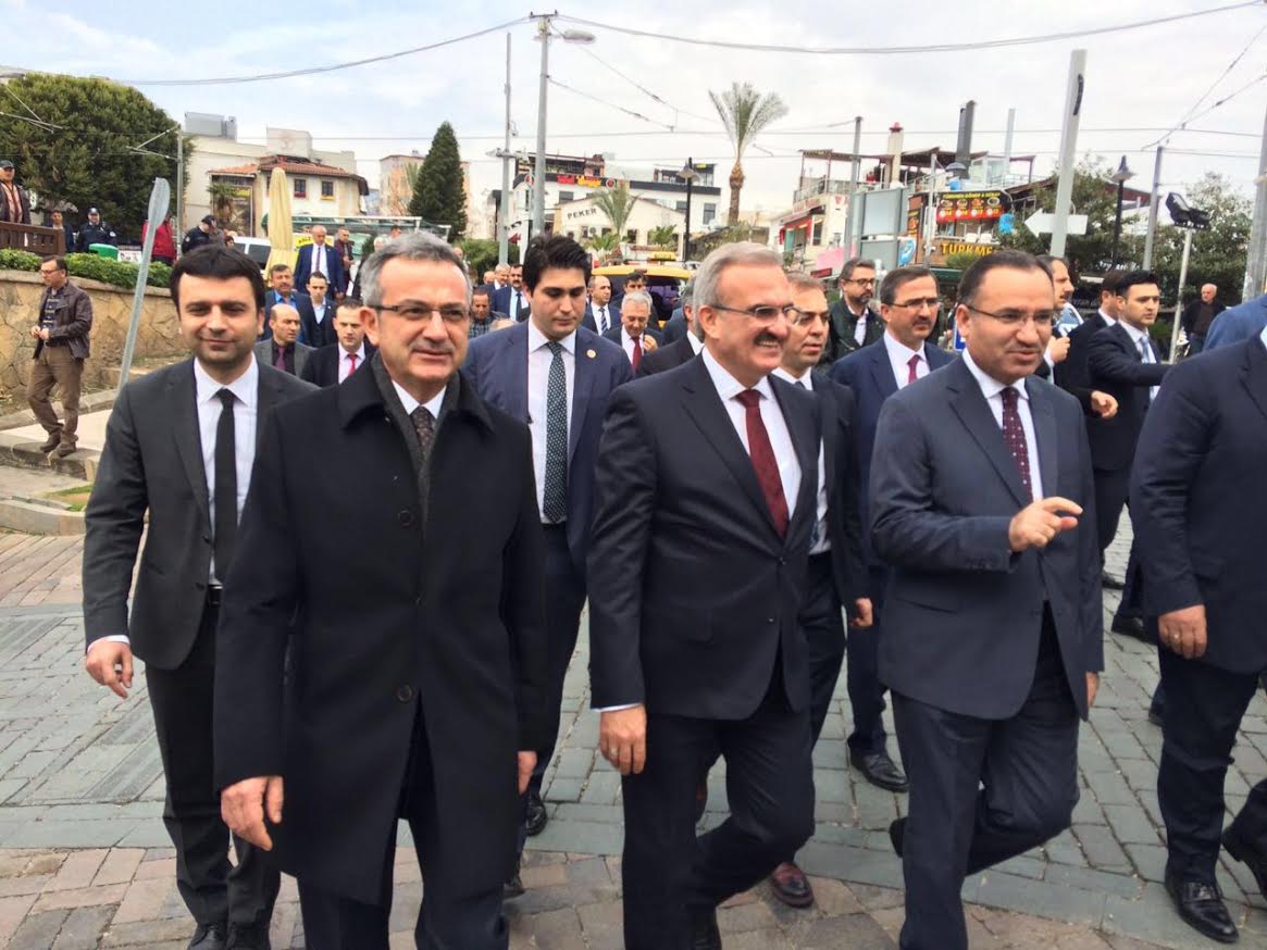Köşker, Bozdağ ile görüştü