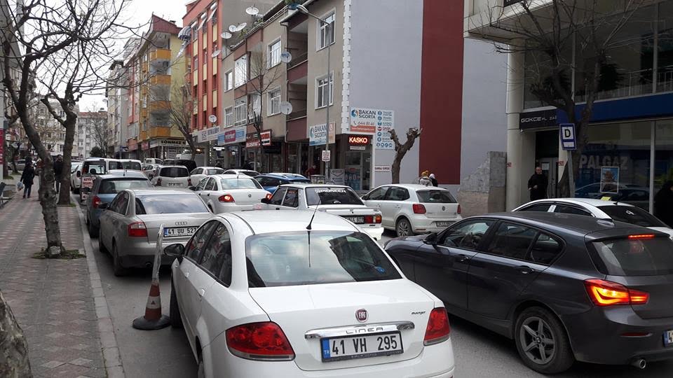 Merkezde trafik arapsaçı