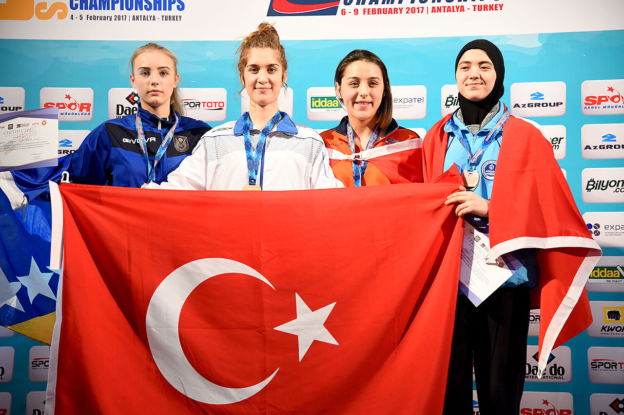 Tekvandocular çıtayı yükseltti 