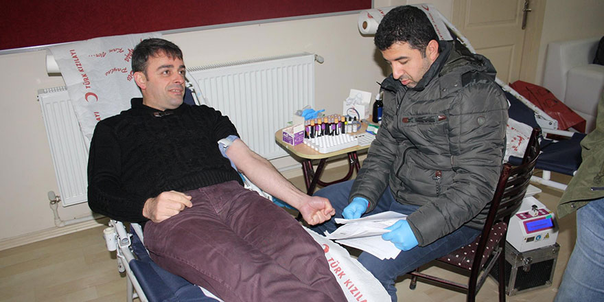 Saadet Partisi Çayırova kan bağışladı