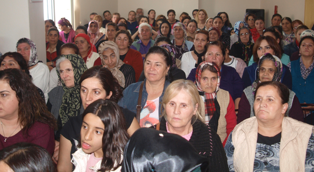 Yüzlerce kadınla seçim masaya yatırıldı