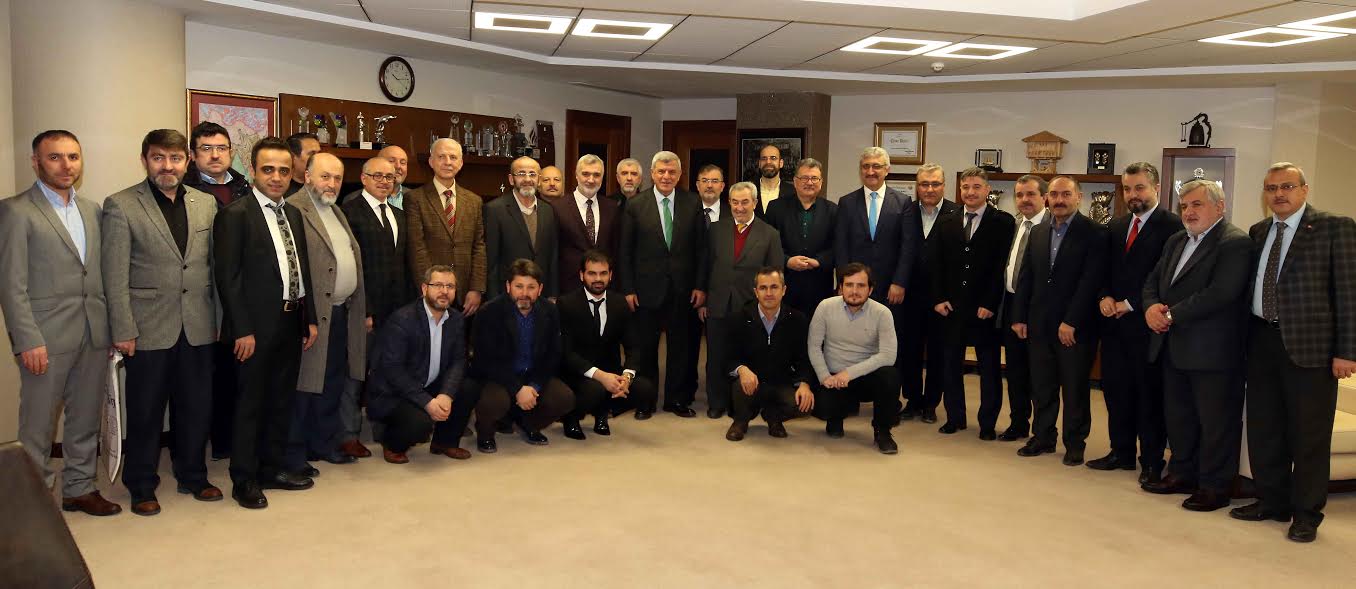 Karaosmanoğlu’na ziyaretçi akını