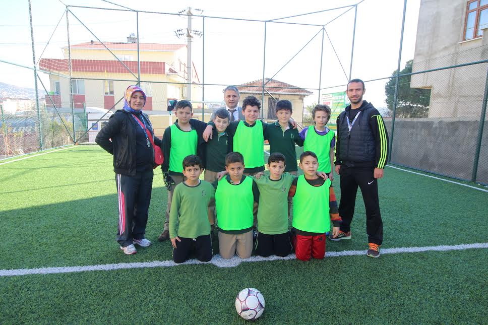 ÖZEL İLİM FUTSAL’DA DA İDDİALI