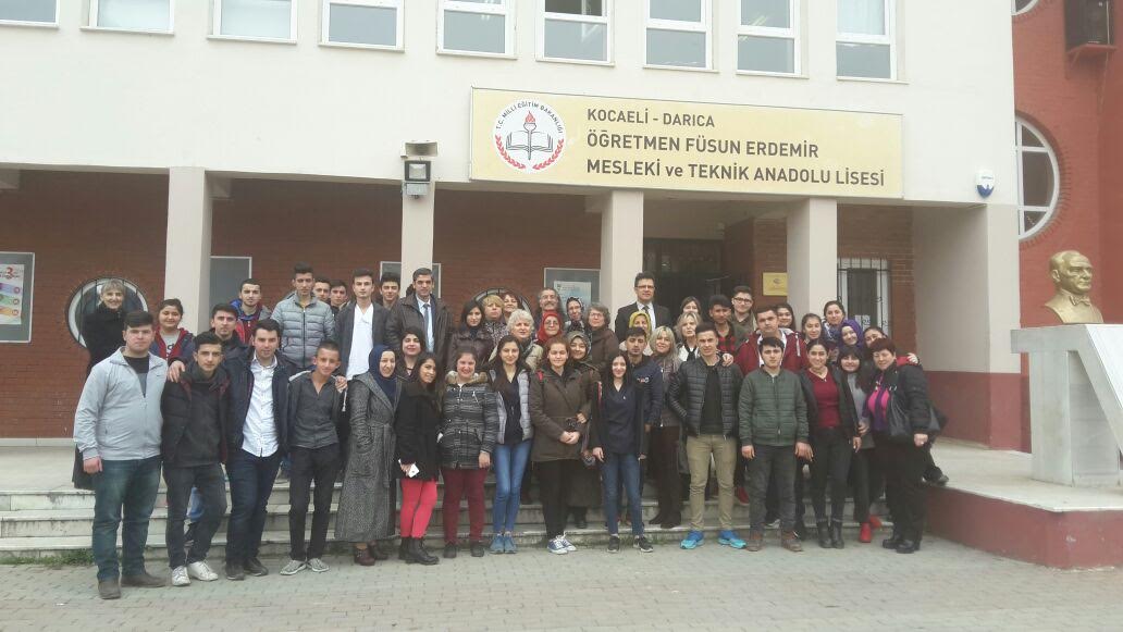 “Gönül Köprüsü” yine yüzleri güldürdü 